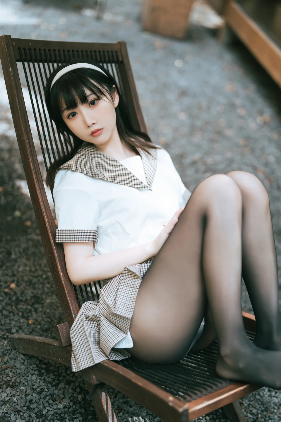 面饼仙儿 - JK黑丝露营 [40P-499MB] tg@simisebaisi 【丝足阁】006.webp